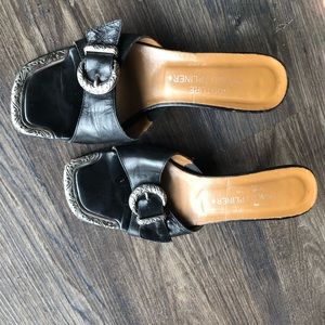 Donad pliner couture sandal pumps